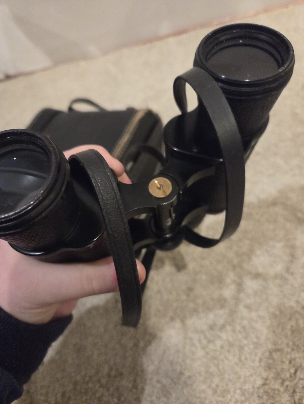 Binoculars - Picture 4 of 10